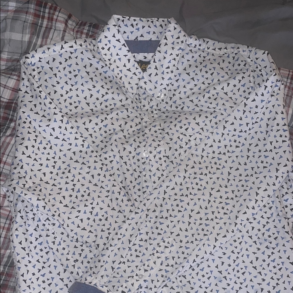Men's White and Blue Patterned Shirt